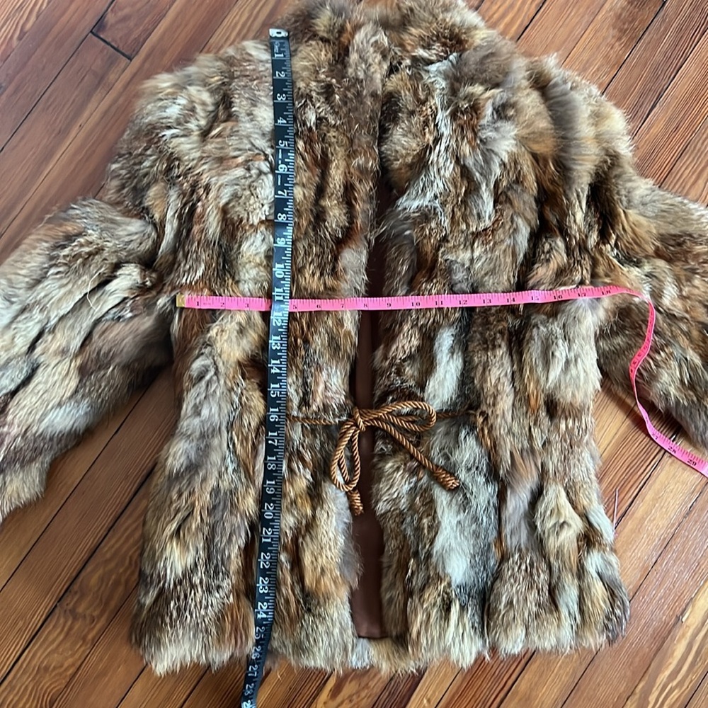 Vintage Luxurious Brown/Tan/Cream Fur Jacket with Cord Tie at Waist - Unbranded - Picture 8 of 12